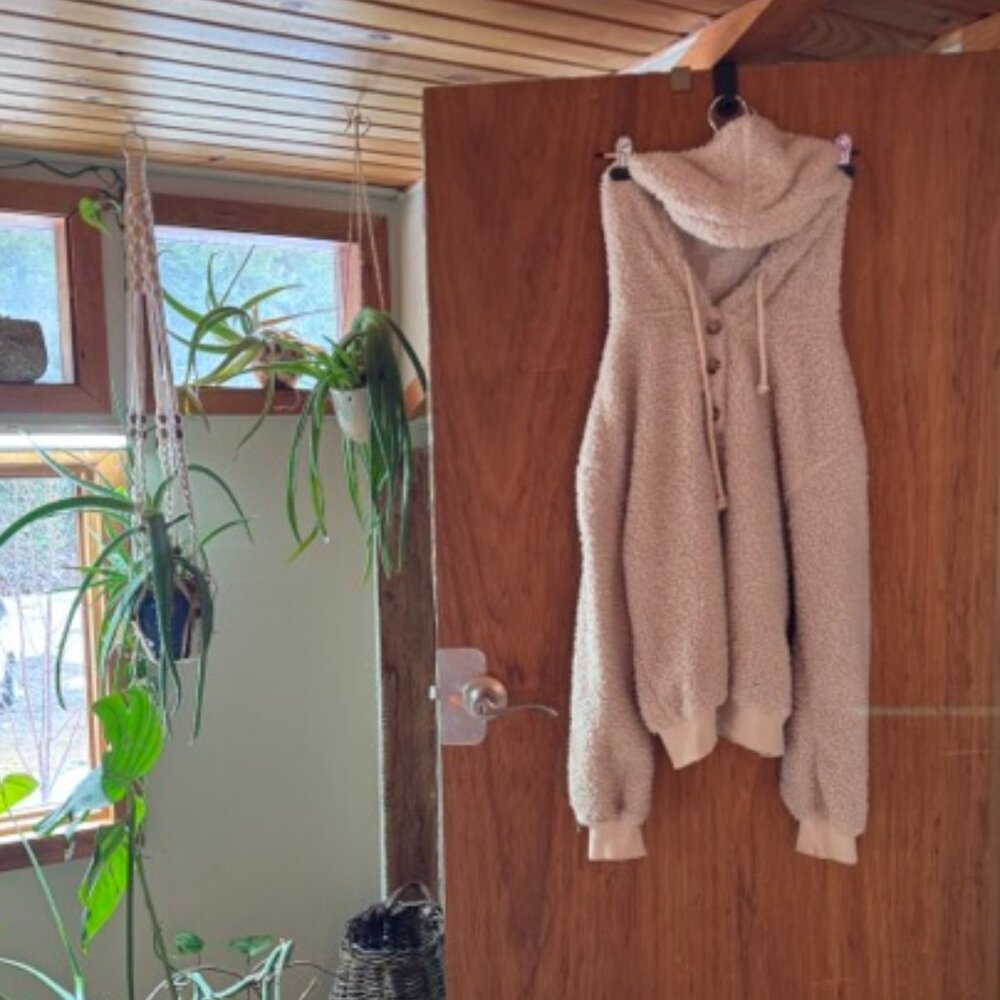 Soft Fuzzy Hoodie Womens Size S